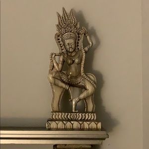 Meet your Posher, Cleo